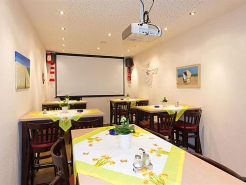 Fassbender Hotel 2*